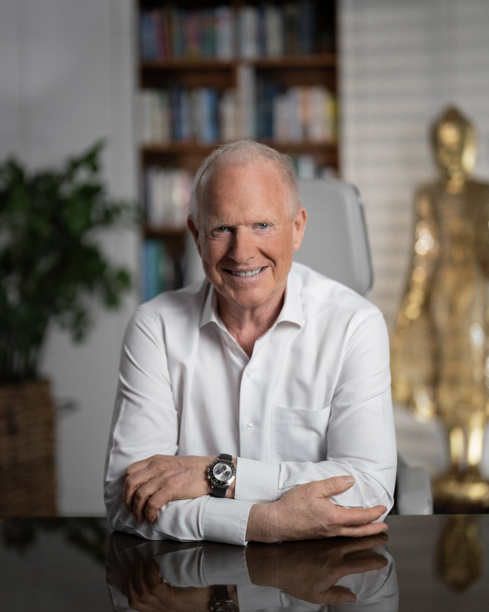 Essenzielle Medizin

Jeder Landwirt kennt das Minimum-Gesetz von Justus von Liebig. Dieses besagt, dass eine Pflanze nur dann richtig gedeihen kann, wenn alle essenziellen Substanzen für das Wachstum und die Gesundheit ausreichend und im richtigen Verhältnis zueinander vorliegen.