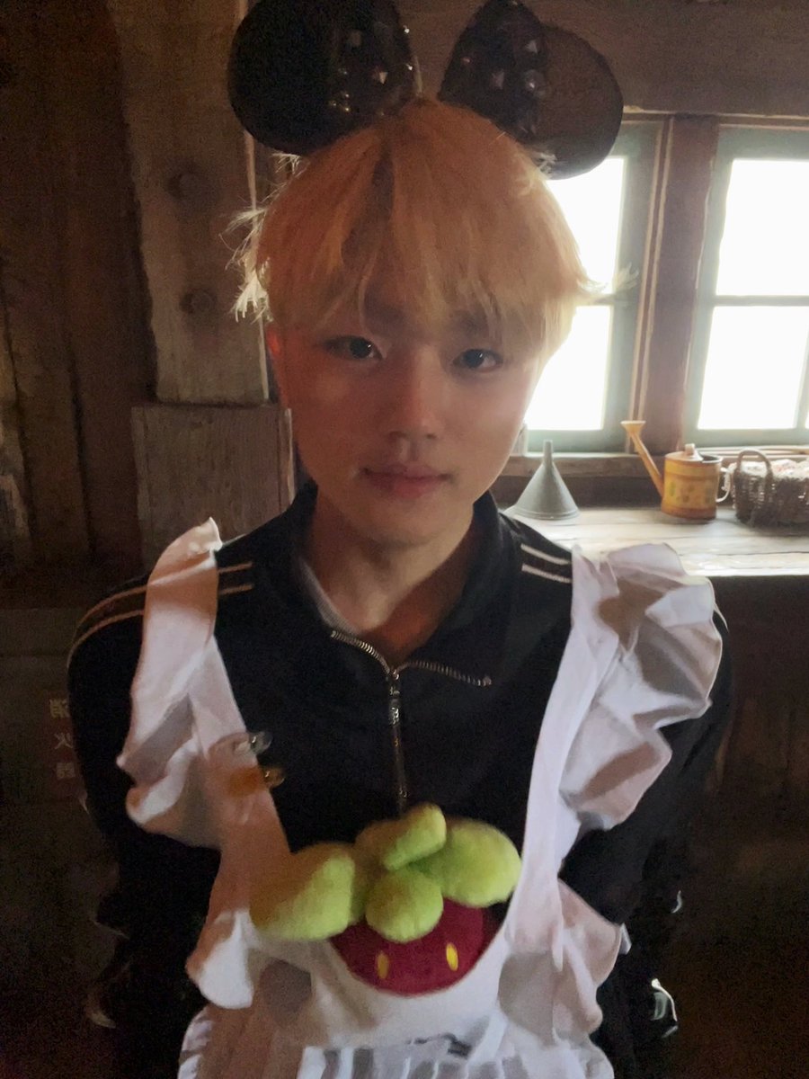 QQ空间 tweet media