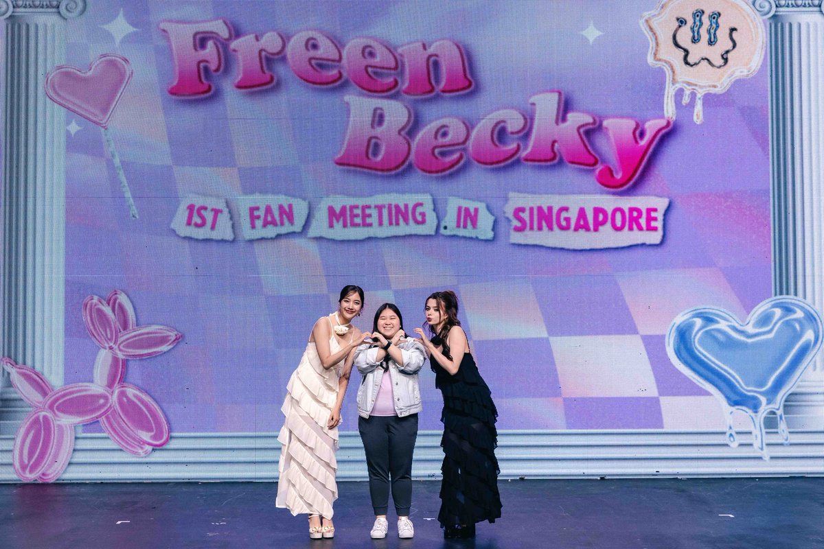 limmegan19's tweet photo. #FreenBecky1stFMSG
#ฟรีนเบค #FreenBecky
#srchafreen #beckysangels
@srchafreen @AngelssBecky
12 Jan is the day of FreenBecky FM in SG and the 1st time i got to meet FreenBecky in real life~
I once wish to be able to see them at least once and dreams really come true🥹
My first FM with them in person, and from there i got more chance to see them in person too as i support them virtually. Happiest day of my life, oh i was nervous, i had so many diff emotion being able to finally see them live!!🫶🏻
I still rmb i malfunctioned when im there to take the pic with the girls, what i wanted to say for both, i malfunctioned but i swear it was for them both🥲
More to say but i hope there's even more ahead naka. My loves, my sunshines FreenBecky🫶🏻🤍💕
P.s here a lovely clip of them singing Pink Theory Bossa ver ft me excitedly singing too 5555 enjoy
I have more clips, but all clips of their perf i was singing along too 555 too happy to hear them sing those song u know อิอิ
Always a cherished memory in my heart and mind🫶🏻🤍💕