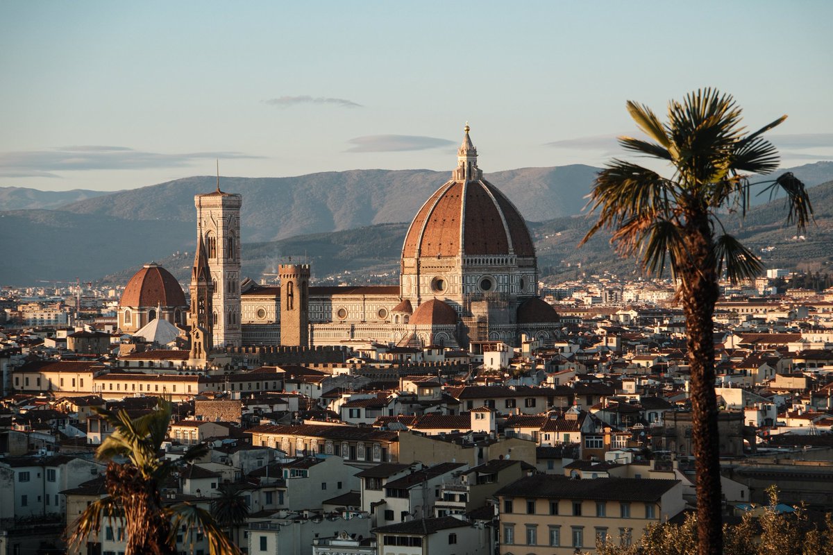 Admiring the #architecture beauty of #Florence