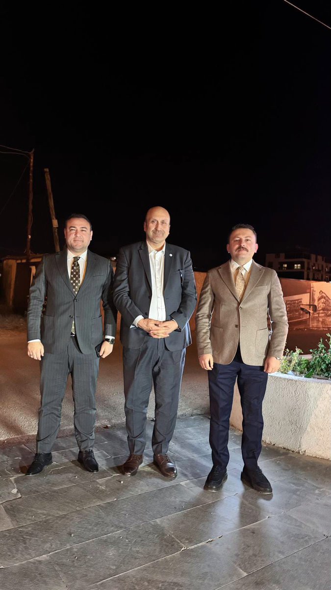 Kaymakamlık kurslarında beş dönem boyunca sosyal medya ve algı yönetimi eğitimleri verme fırsatı buldum ve bu süreçte çok değerli mülki idare amirleriyle tanıştım. Özellikle Hatay’da, 106. ve 107. dönemlerden Sayın Vali Yardımcılarımız Doğukan Mızrak ve Cafer Ekinci ile deprem