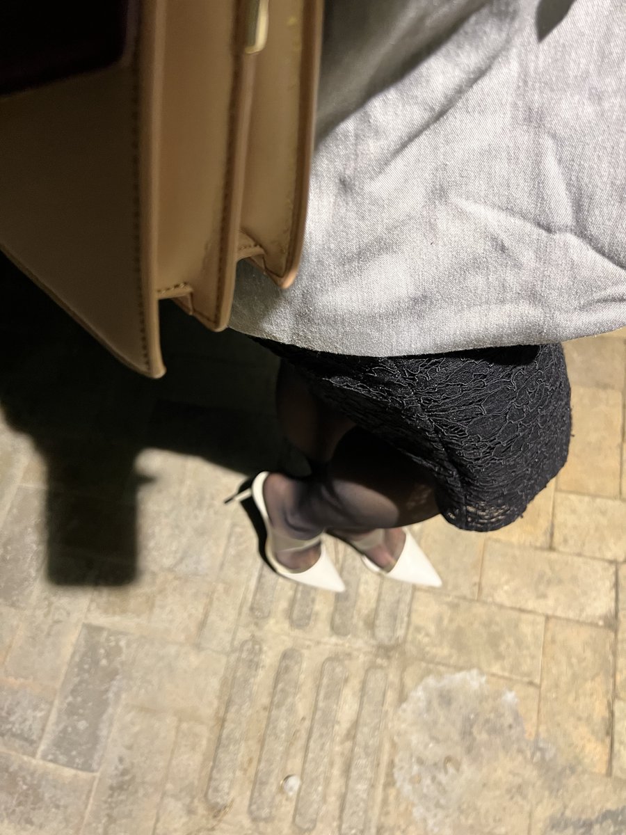 一直脱脚就很难绷·····