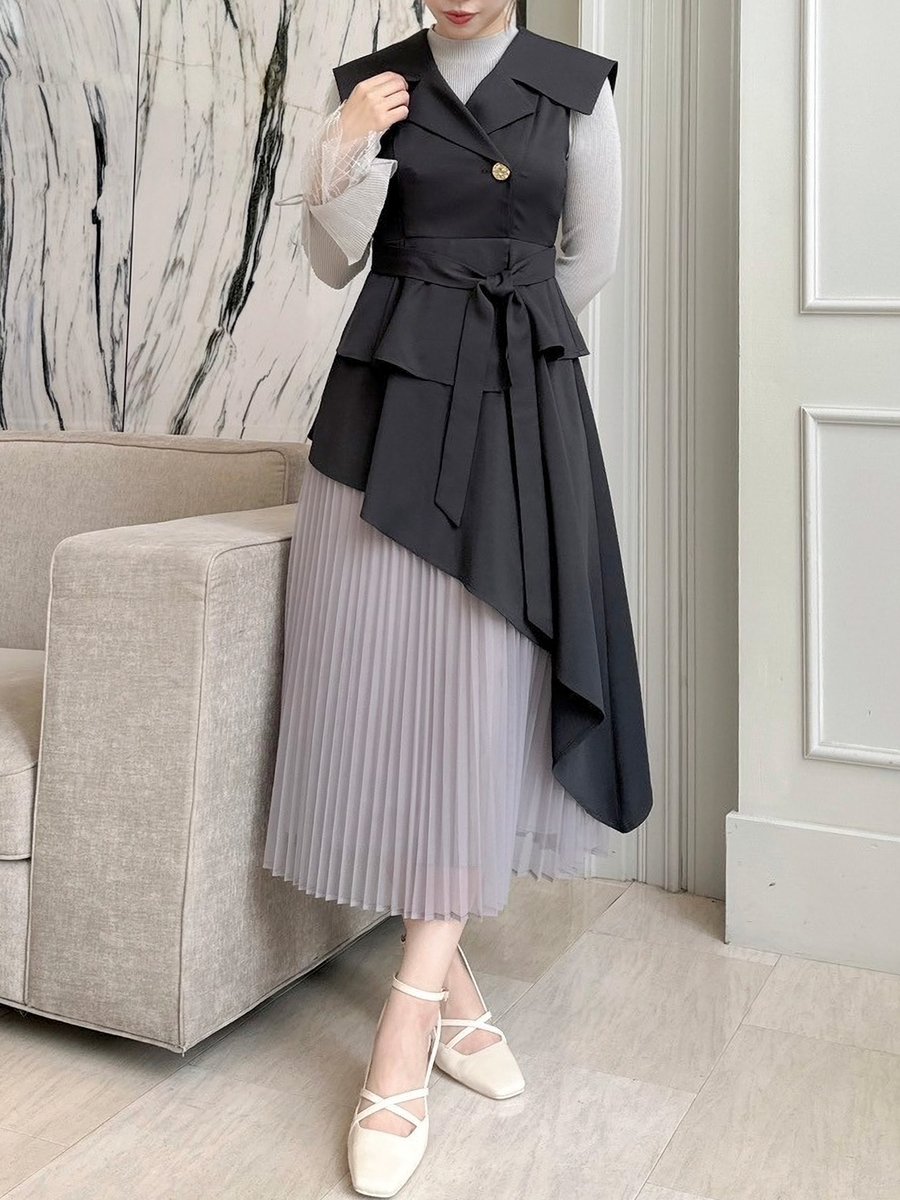 ZOZOTOWN】 ＼¥2000クーポンプレゼント🎁／ アシメプリーツトレンチ