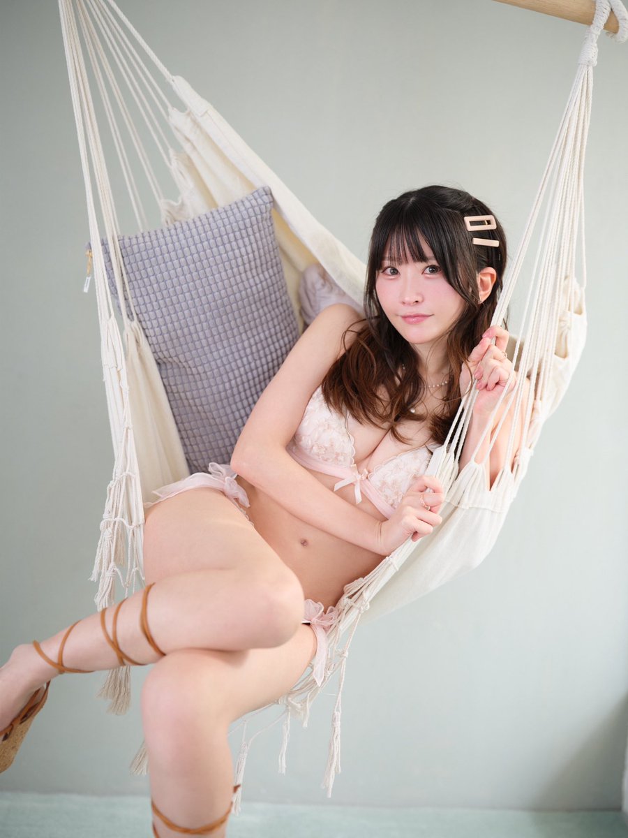 myakkomyako's tweet photo. 写真集オフショット https://t.co/NLt4koZQ3s