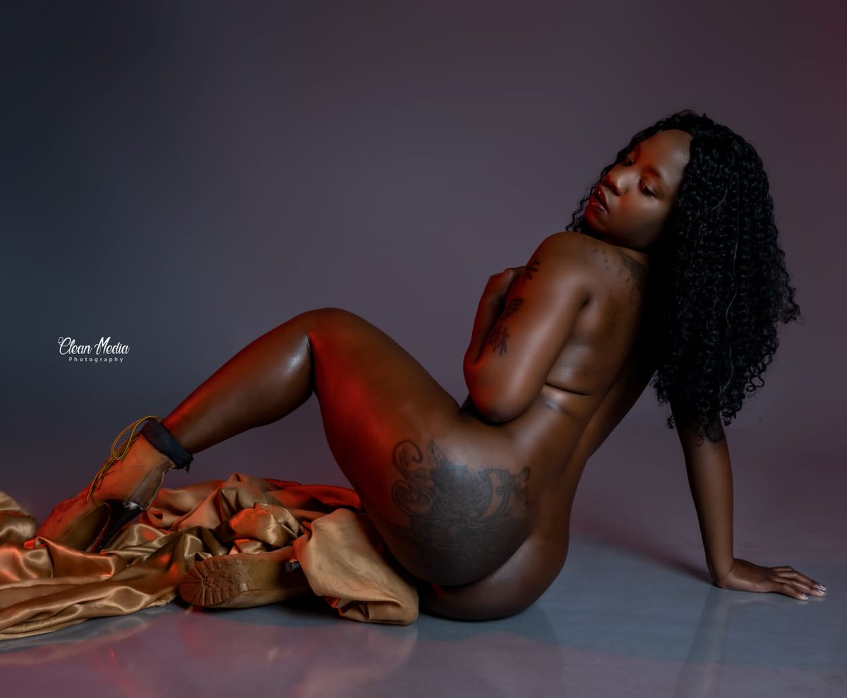 SensationalHand's tweet photo. Blasian Fox Midrand 📍
Hit Like &amp; RT if you like her.. https://t.co/4YKf8BRru8