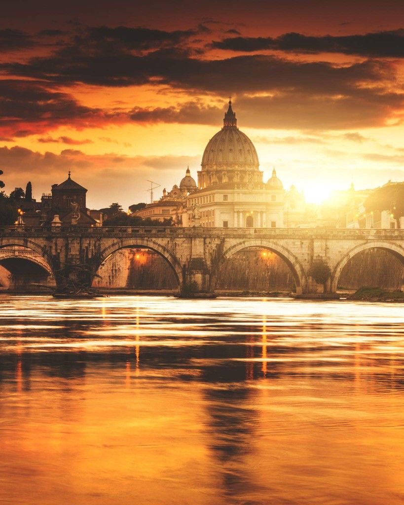 MissCelaneaOne's tweet photo. Roma https://t.co/HHNqQwrfZO