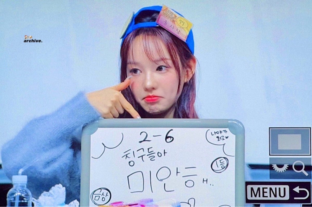 jeemintteok's tweet photo. never knew i needed sarang in a backwards cap https://t.co/zD8f1DF17T