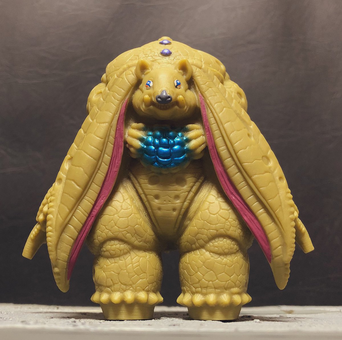 ウルトラ怪獣ソフビ　ギルバグBig sizeリペイント完成品 ウルトラ怪獣ソフビ ギルバグBig sizeリペイント完成品 - メルカリ