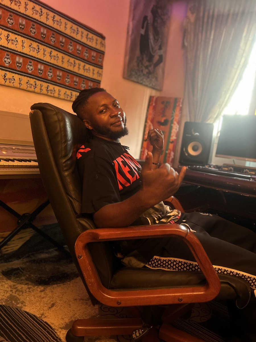 Let’s give <a href="/SerkwiM/">TrapNorth</a> his flowers for what he did on “Lamntang ep” 🔥 🔥

It’s safe to say he’s one of our best producer in the game right now 🙏🏿💯
