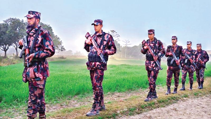 Defres360's tweet photo. India will not be allowed to build any kind of barbed wire fence within 150 yards of the border, said BD🇧🇩 Home Affairs Advisor Lt. Gen. (Retd.) Md. Jahangir Alam Chowdhury. Bangladesh will summon the Indian High Commissioner to protest the recent border provocations, He added https://t.co/QiYgjA6lR0