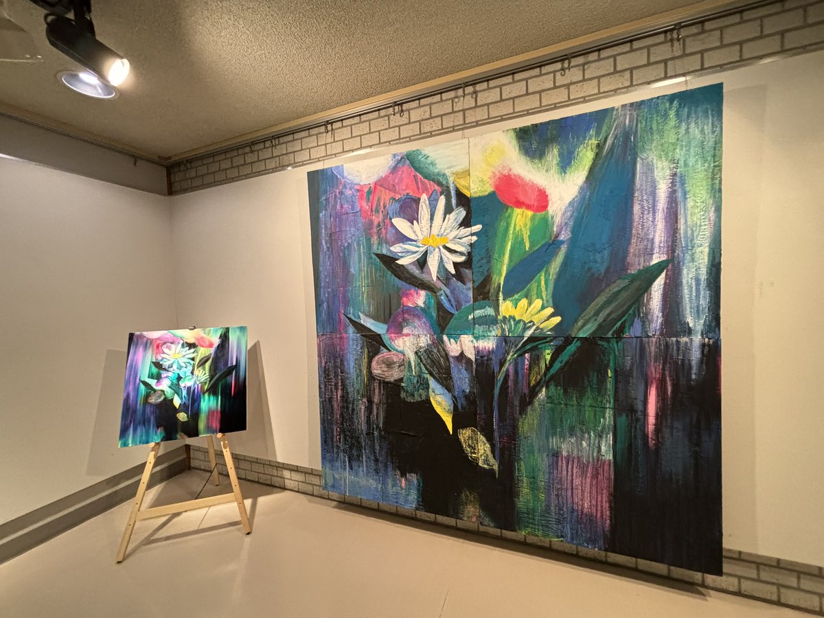 アートプロジェクト「SHIZUOKA New Canvas」
静岡市民文化会館　
ロビー棟 2階ギャラリーで大型作品を展示中🎨
今回のテーマは「コラージュ」
メンバー全員で大型作品に挑戦し
色彩豊かな作品が完成しました🌸
当館へお越しの際はぜひお立ちよりください！
scch.shizuoka-city.or.jp/s_event/Shizuo…
#アート #ART