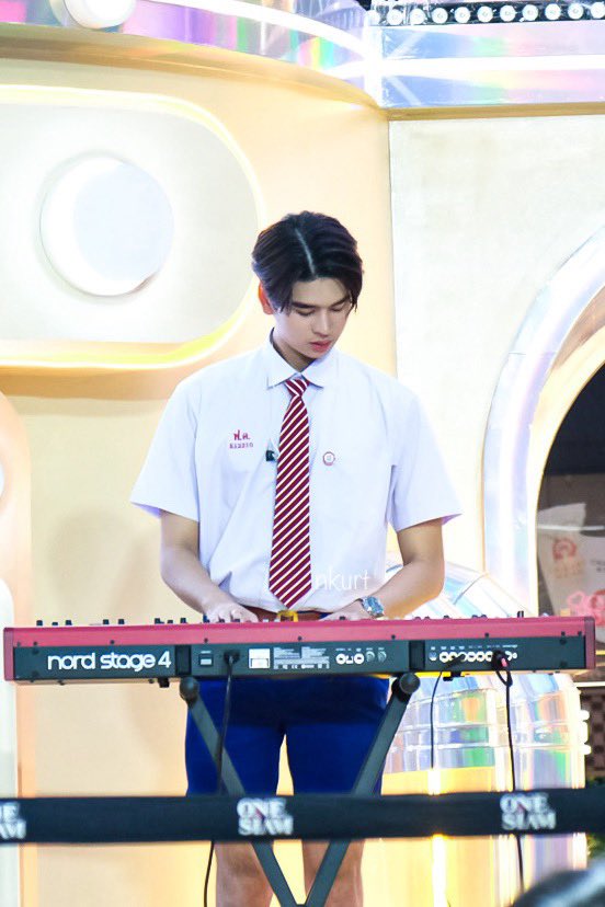 nkurtttt's tweet photo. น้องธีร์หล่อมากกกกกกกกกกกก
ไม่ใช่แคปชั่นนะ อันนี้ความในใจล้วนๆ พี่คิดแคปชั่นมาบรรยายความหล่อน้องธีร์ไม่ออกละ

FRIDAYBAND X SIAMCENTER
#SiamCenterxLovesick2024
#Fridayband #Ttheechulatt @Ttheechulatt https://t.co/M3aKXtGShK