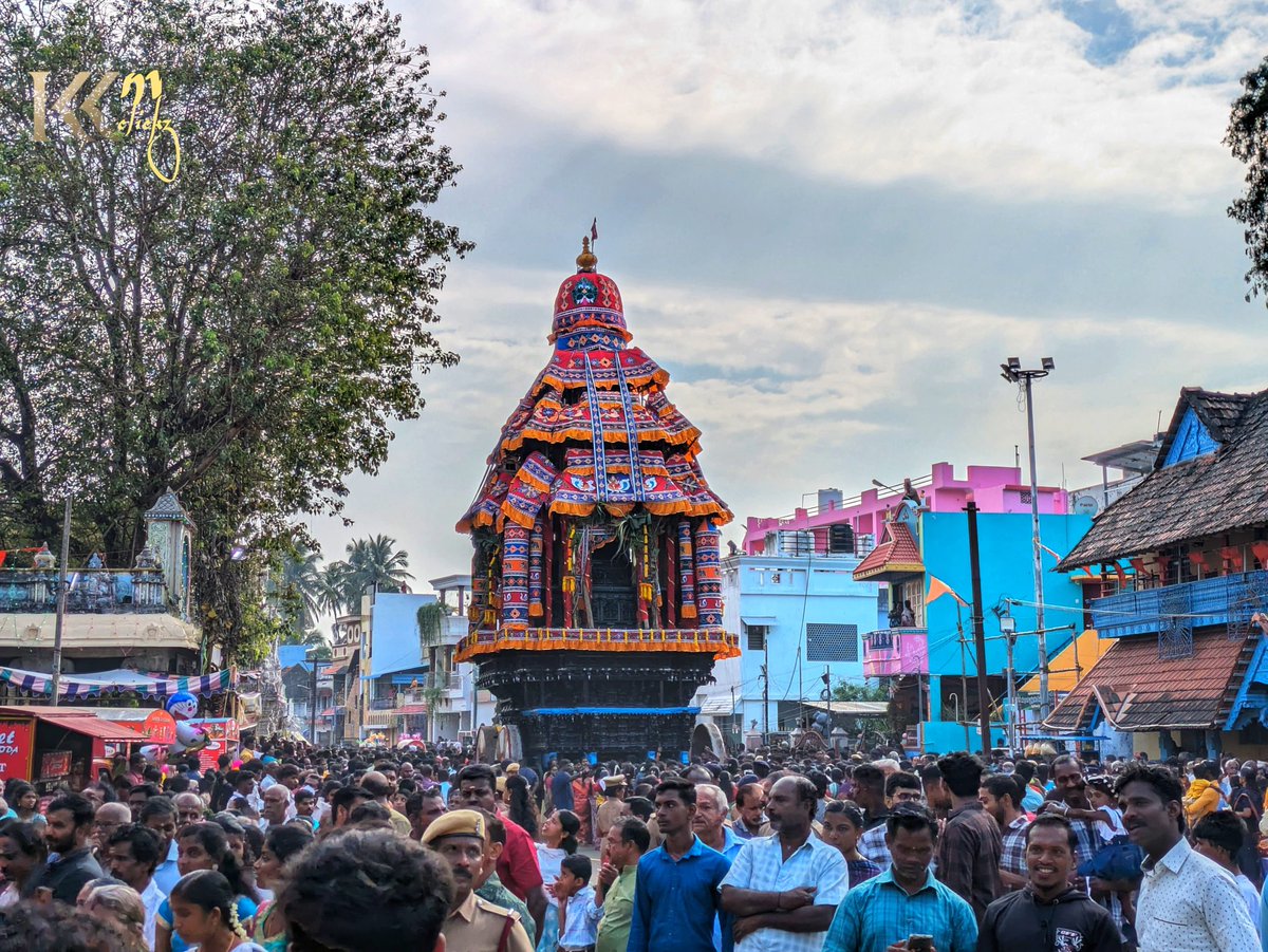 thanumalayan10's tweet photo. #சுசீந்திரம் ஸ்ரீ தாணுமாலயன் சுவாமி திருக்கோயில் தேர் திருவிழா 2025...!!!❤️🔥💥 #Car_festival #Sdm #Suchindrum #Kki https://t.co/OQrkpOwh2m
