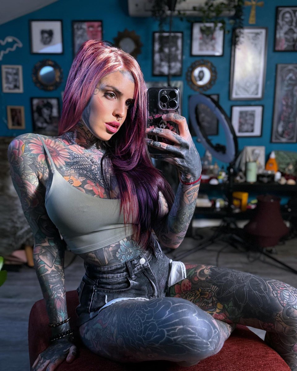 TattooModels tweet media