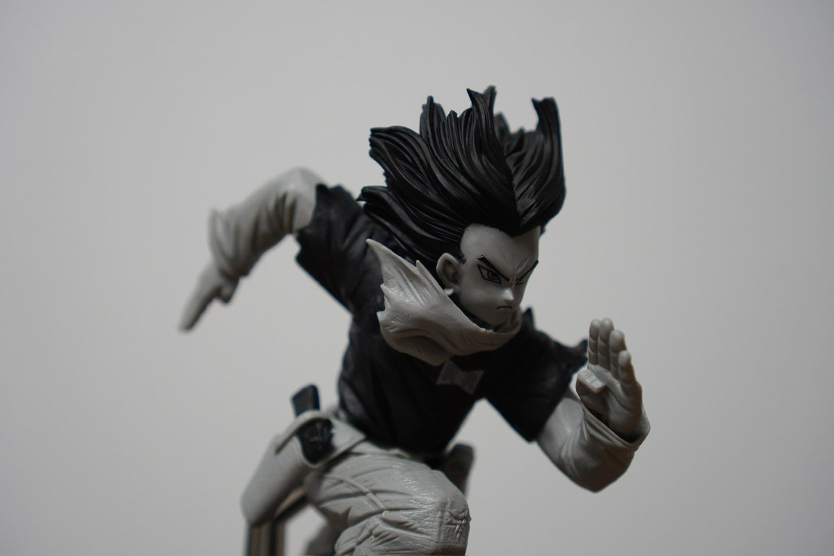 s_ymmt_official's tweet photo. この躍動感。

#フィギュア愛でる部 #フィギュア倶楽部 https://t.co/u7O0fKHHpk