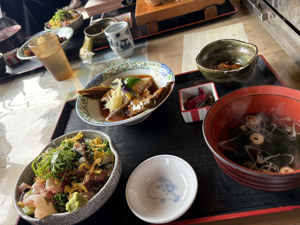 ChelateLe's tweet photo. 九十九里浜にて海鮮料理 https://t.co/NK4FyuRXfX