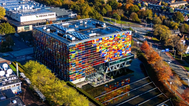 Dudok Architectuur Centrum belicht: Het Instituut voor Beeld &amp; Geluid -  hilversumsnieuws.nl/l/349192