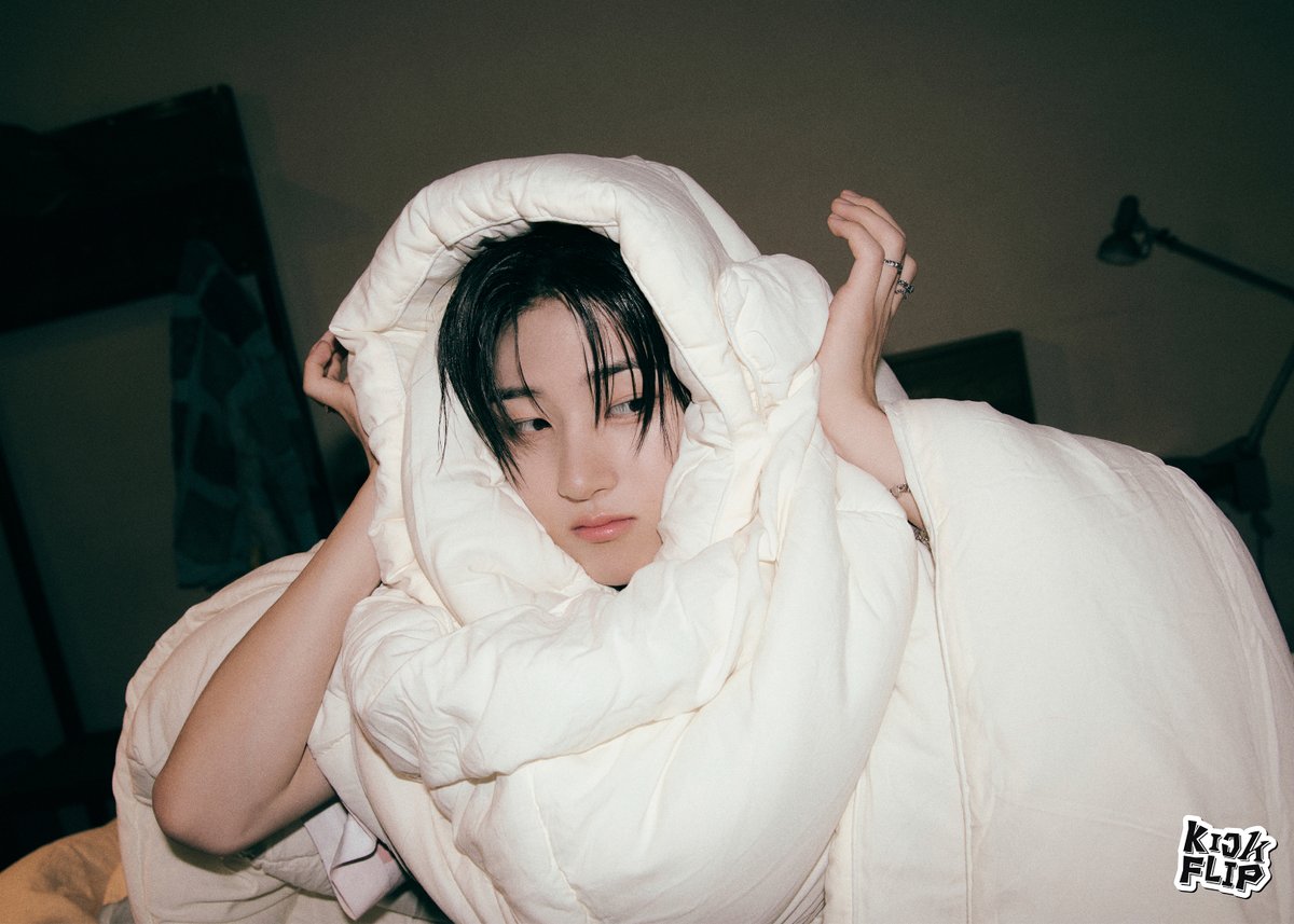 kickflip_jype's tweet photo. ℂ𝕆ℕℂ𝔼ℙ𝕋 ℙℍ𝕆𝕋𝕆 Stop it

#계훈 #Kyehoon

KickFlip The 1st Mini Album "Flip it, Kick it!"
2025.1.20 6PM(KST) Release!

Pre-save &amp; Pre-add : https://t.co/BMJ70YlpxJ 

#KickFlip #킥플립
#Flip_it_Kick_it
#KickFlipDebut https://t.co/PsMa8Hq9Lc