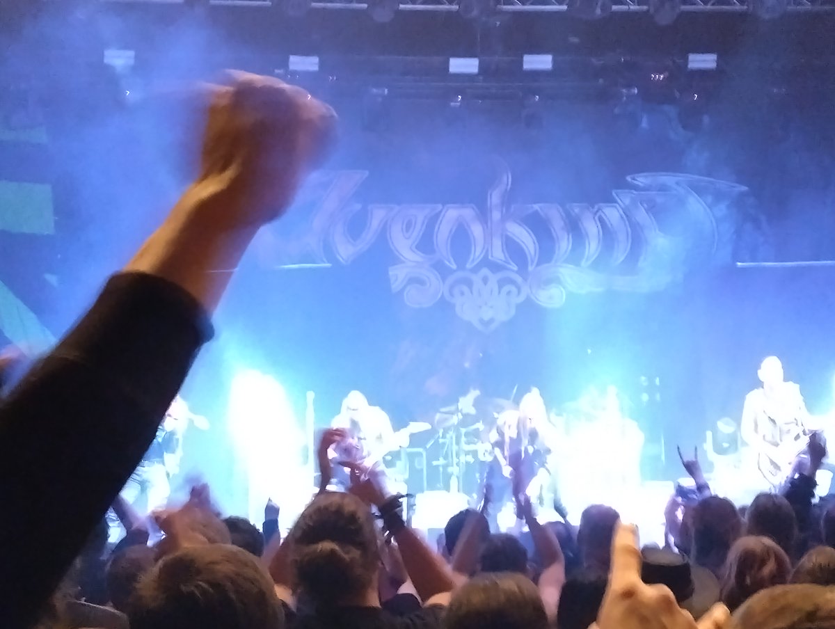 JennyJedoch's tweet photo. #JennyInConcert

Gestern auf dem #Paganfest in Oberhausen 

Ich hab Ganzkörper Aua!

Es war großartig. Schöne tanzbare Metal Mucke 

ich durfte bei drölf Bier feststellen wie sympathisch die Herren von #Heidevolk sind und das #Ensiferum extremst abliefern https://t.co/1cVAUwDg8f