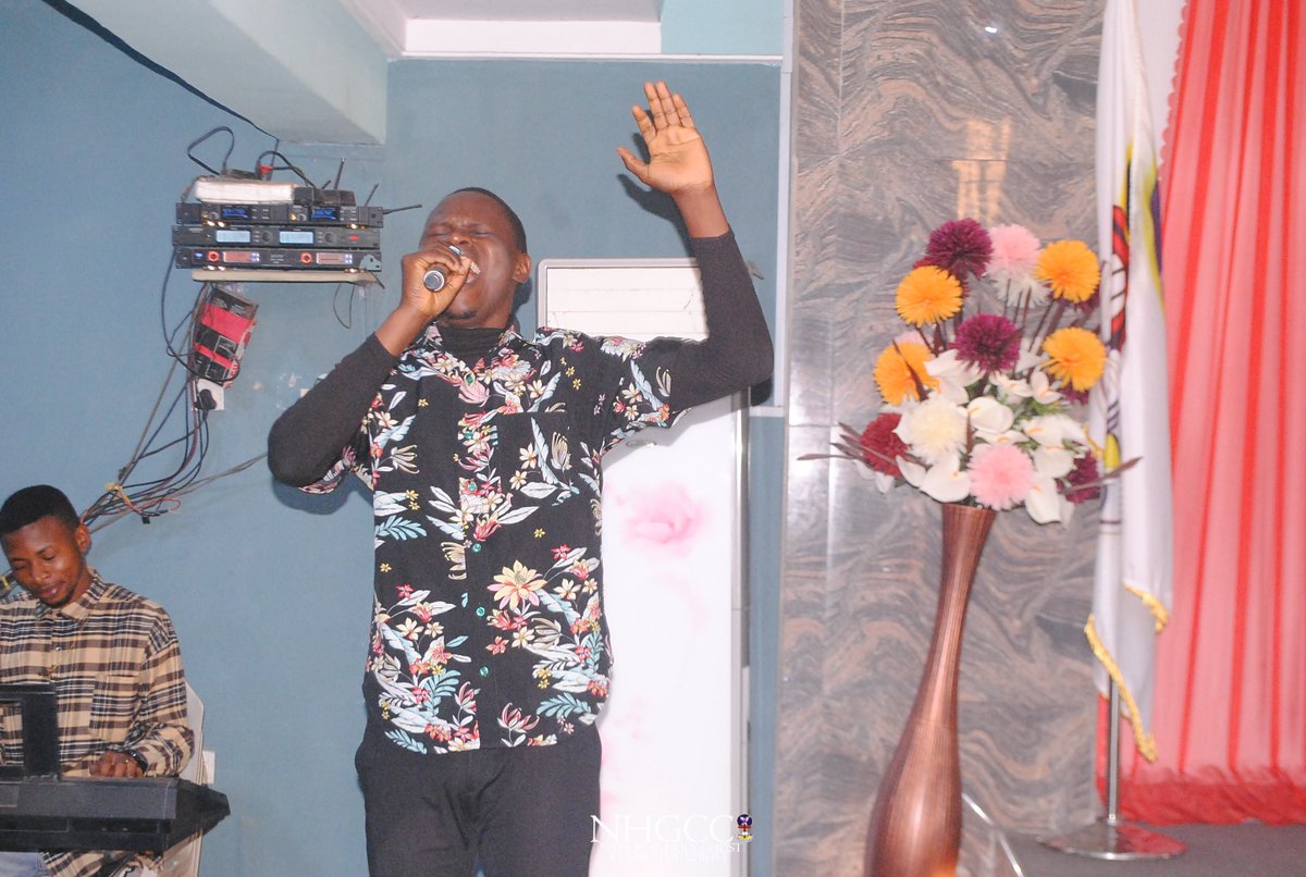 nhgccoshodi's tweet photo. Say Eze
Eze, Eze, Eze (ay, ah)
(We call You) You alone deserve the praise
We say Eze
Eze, Eze, Eze (ay)
(You alone, yeah) You alone deserve the praise
#ChoirMinistration
#monthofdivinedirections
#MonthOfJanuary
#yearofopenheavensandvictoriousannouncement
#nhgcconline https://t.co/nmKMs0u4se