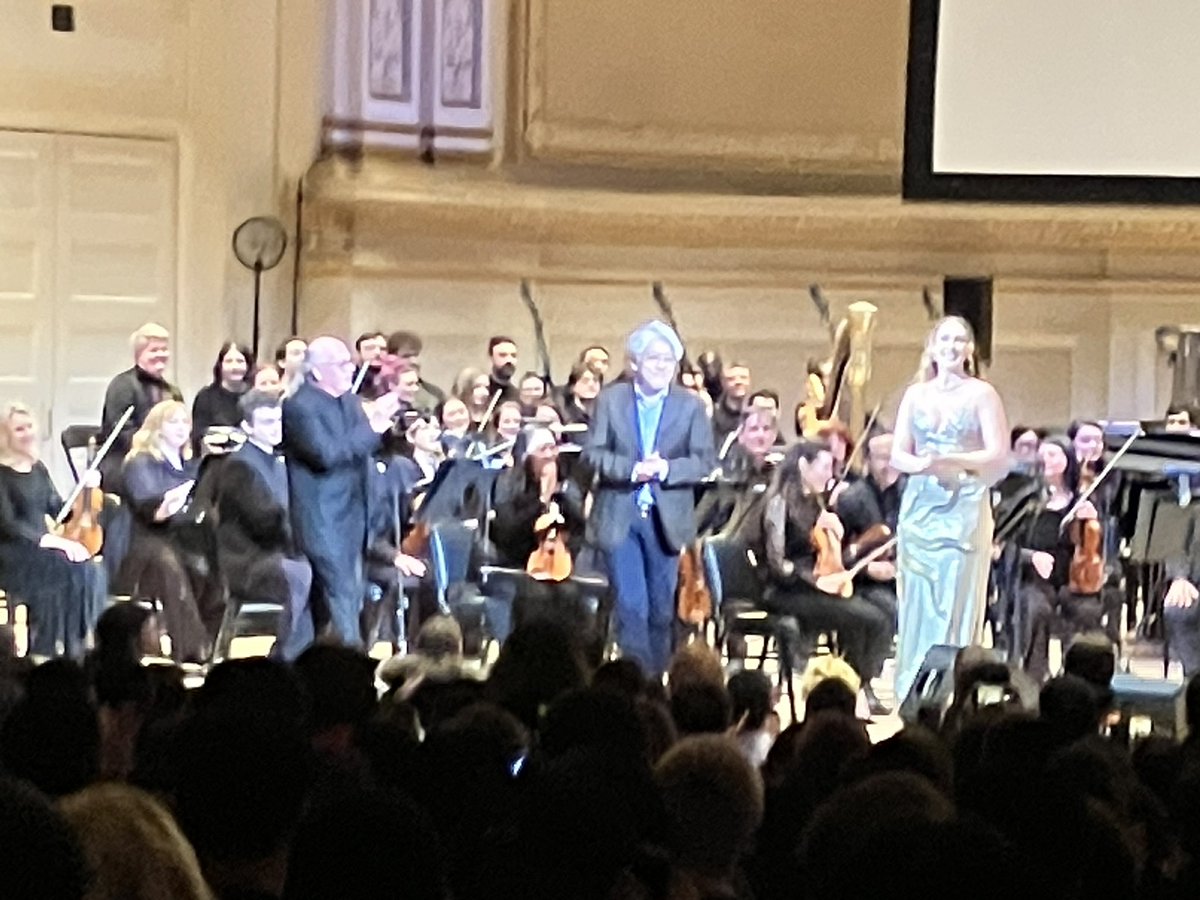 MooseSpasticMan's tweet photo. @lorenallred thank you for a stellar performance of no promises to keep @carnegiehall and thank you  @ffdistantworlds for another great concert! https://t.co/egu8scmy8o