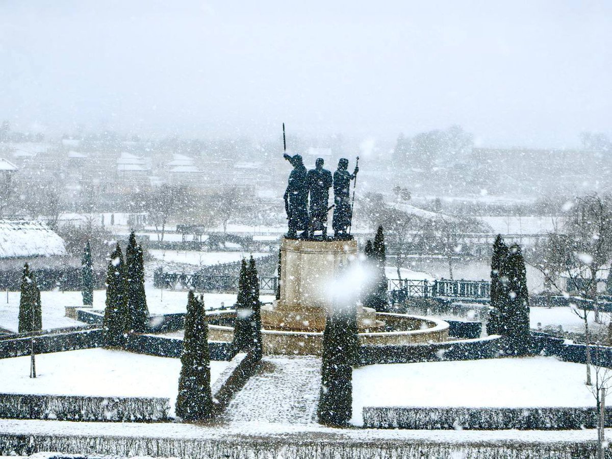 ParkHistorical's tweet photo. Снежна красота! ❄️❄️❄️  #bulgaria #historicalpark #bg #foryou #българия #български #tourism https://t.co/10eqae158z