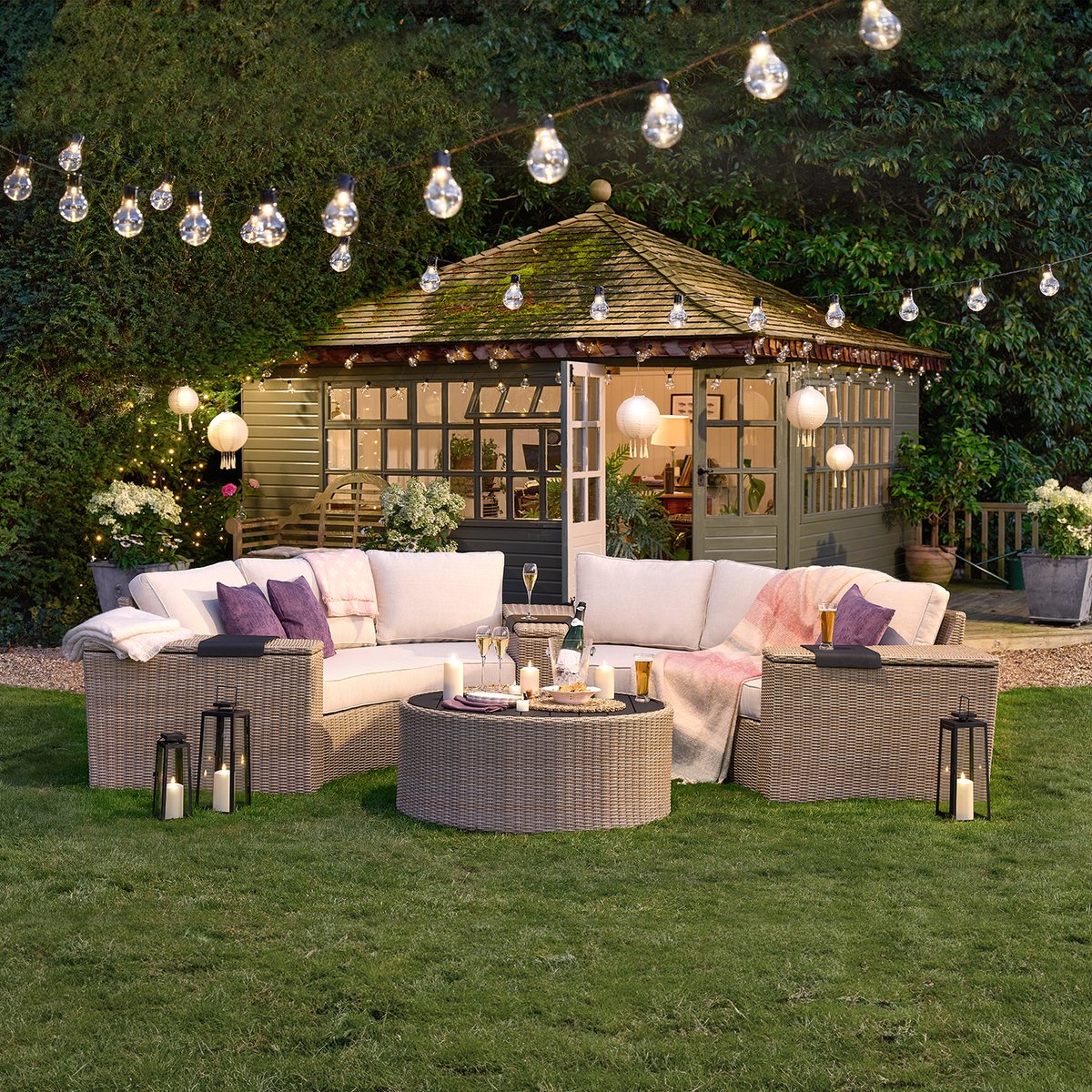 Lights4fun tweet media