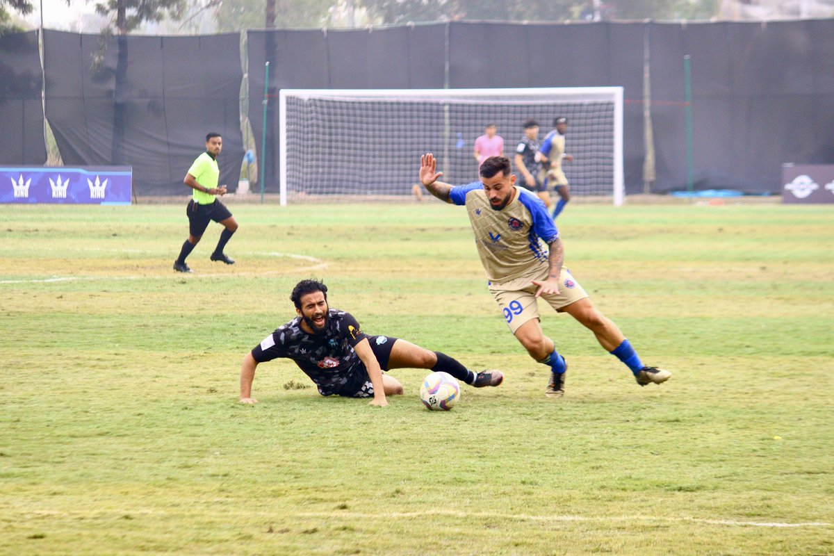 INDWomensLeague's tweet photo. Half-Time! ⏸️
It’s all square at the break: 0️⃣-0️⃣
#ILeague #DFCRUFC #IndianFootball ⚽️ https://t.co/mOIDrvZWEc