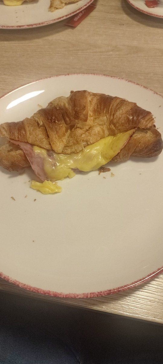 Dan02Daniel's tweet photo. Vaya mierda los desayunos de @VIPS  de Torrelaguna. Lentos y de esta manera https://t.co/NQayIZgT80