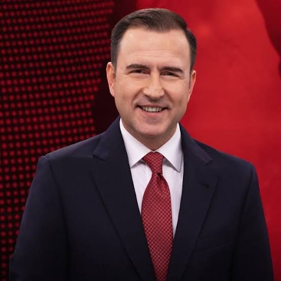 BrcTvAjans's tweet photo. Selçuk Tepeli :  Ne kadar film, dizi çekerseniz çekin o hikaye padişahın İngiliz gemisine binip kaçmasıyla bitiyor. https://t.co/UeYkrGQfGO