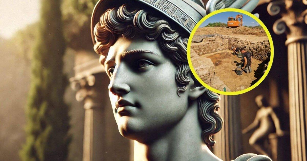 muyinteresante's tweet photo. Hallazgo histórico en Alemania: el descubrimiento de una calzada romana y un templo de Mercurio cambian lo que sabíamos del Imperio en la región https://t.co/UFSfvx3PjF https://t.co/Wc9ag3xHa1