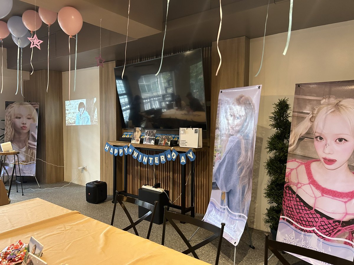 tiwemori's tweet photo. 1st Fan Gath for this year!! Thank you @aespaverse1117 and congrats for another successful fan gath, see you next gath 🫶
Happy Birthday Winteeeeerrrrrrrrrrr~
#OnceUponAWinterTime
#aespaverseph #WINTER https://t.co/dyyDXwzchp