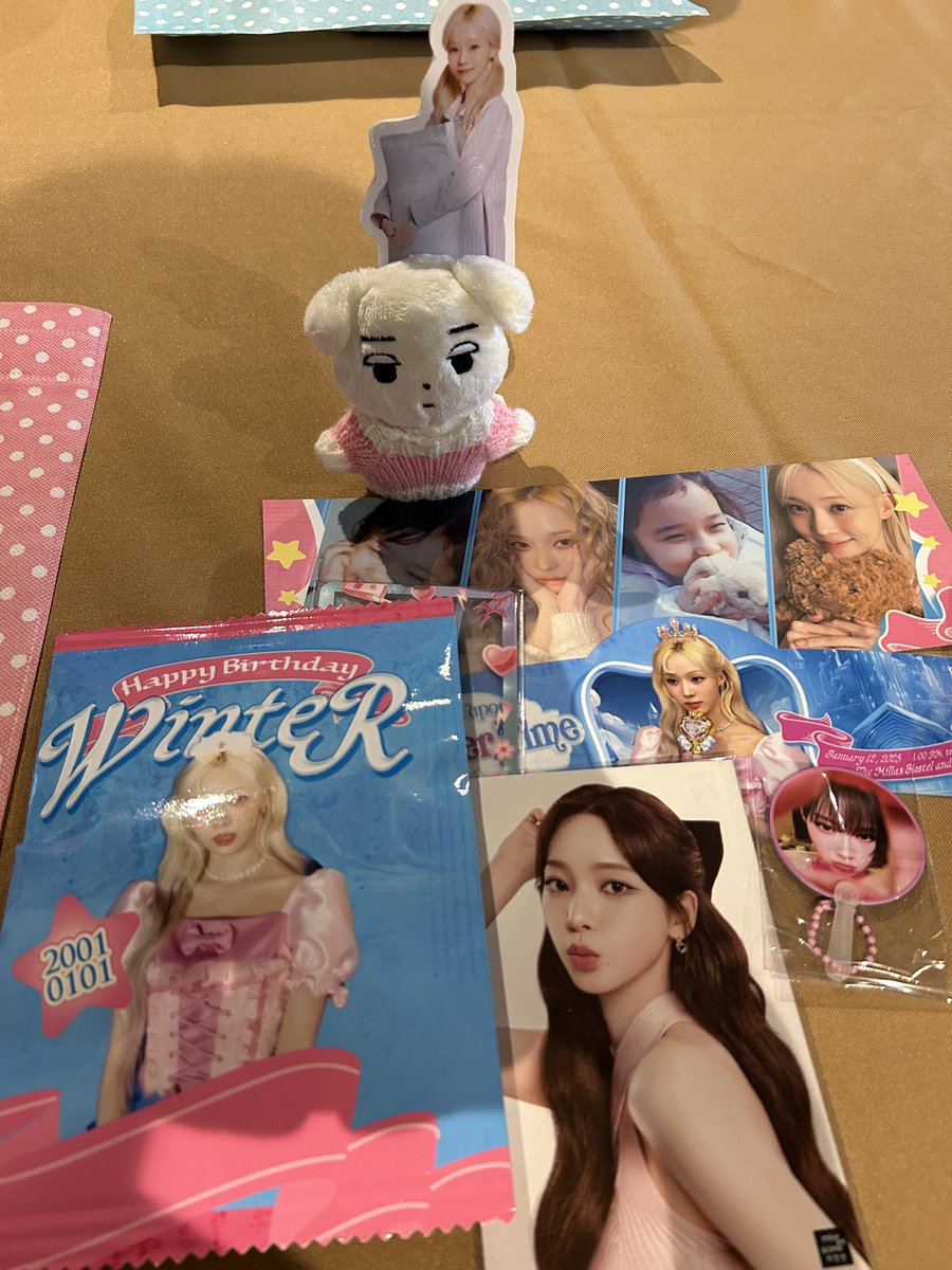 tiwemori's tweet photo. 1st Fan Gath for this year!! Thank you @aespaverse1117 and congrats for another successful fan gath, see you next gath 🫶
Happy Birthday Winteeeeerrrrrrrrrrr~
#OnceUponAWinterTime
#aespaverseph #WINTER https://t.co/dyyDXwzchp