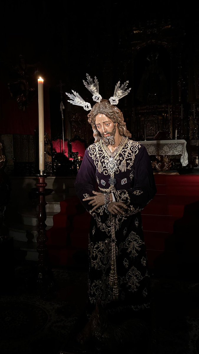 Pusillus_Grex's tweet photo. Festividad de la Epifanía, la Iglesia celebra el bautismo de Cristo, finalizando así la Navidad y comienza el tiempo ordinario. 
Ntro. Padre Jesús del Soberano Poder permanecerá en Besamanos de 9:00 a 14:00 y de 16:00 a 20:00 horas, celebrando la Eucaristía a las 12:00 h. https://t.co/NrMRhw3kyH