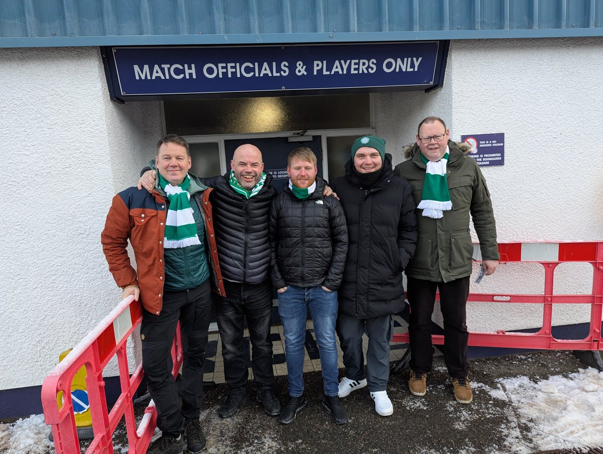 CP_IsleofHarris's tweet image. The Harris contingent from the Stornoway Celtic Supporters Club trip to Dingwal yesterday 🍀