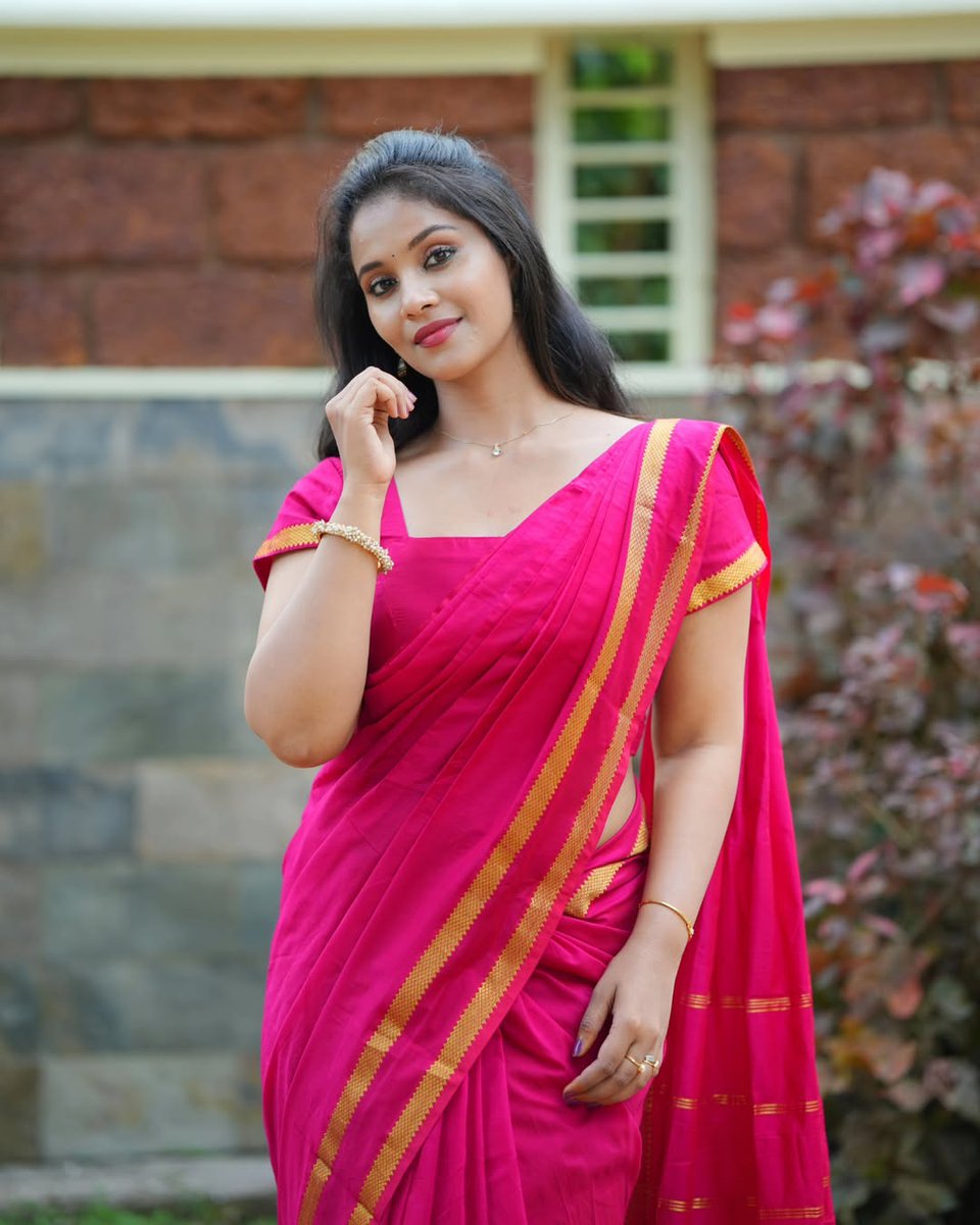 vunga_bunga's tweet photo. #PonnuAsh #Ashwathi https://t.co/uD3nVxByDf