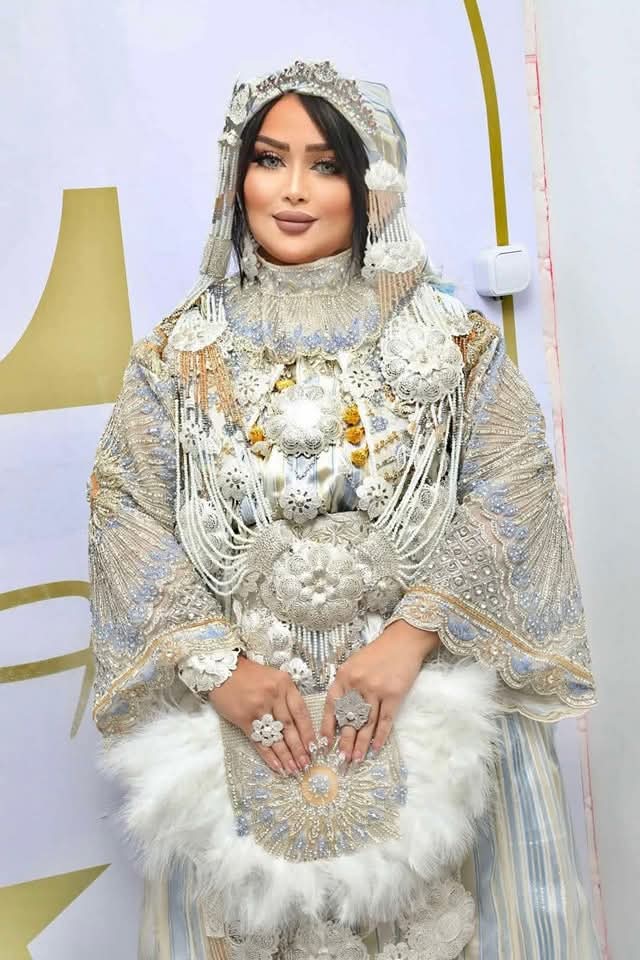 PantherPatient's tweet photo. A Libyan bridal dress 🤩
فستان عروس ليبي 🇱🇾
#LibyaIsBeautiful #BridalDress #LibyanBride #LibyanCulture #IslamicCulture #Libya https://t.co/9Ow0DhaF2R