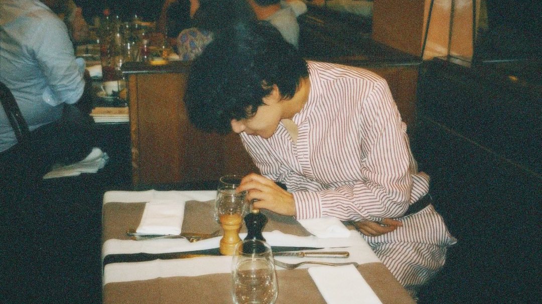 kookvtwins's tweet photo. Rêvé ☆ https://t.co/bLPLw8tzQ0