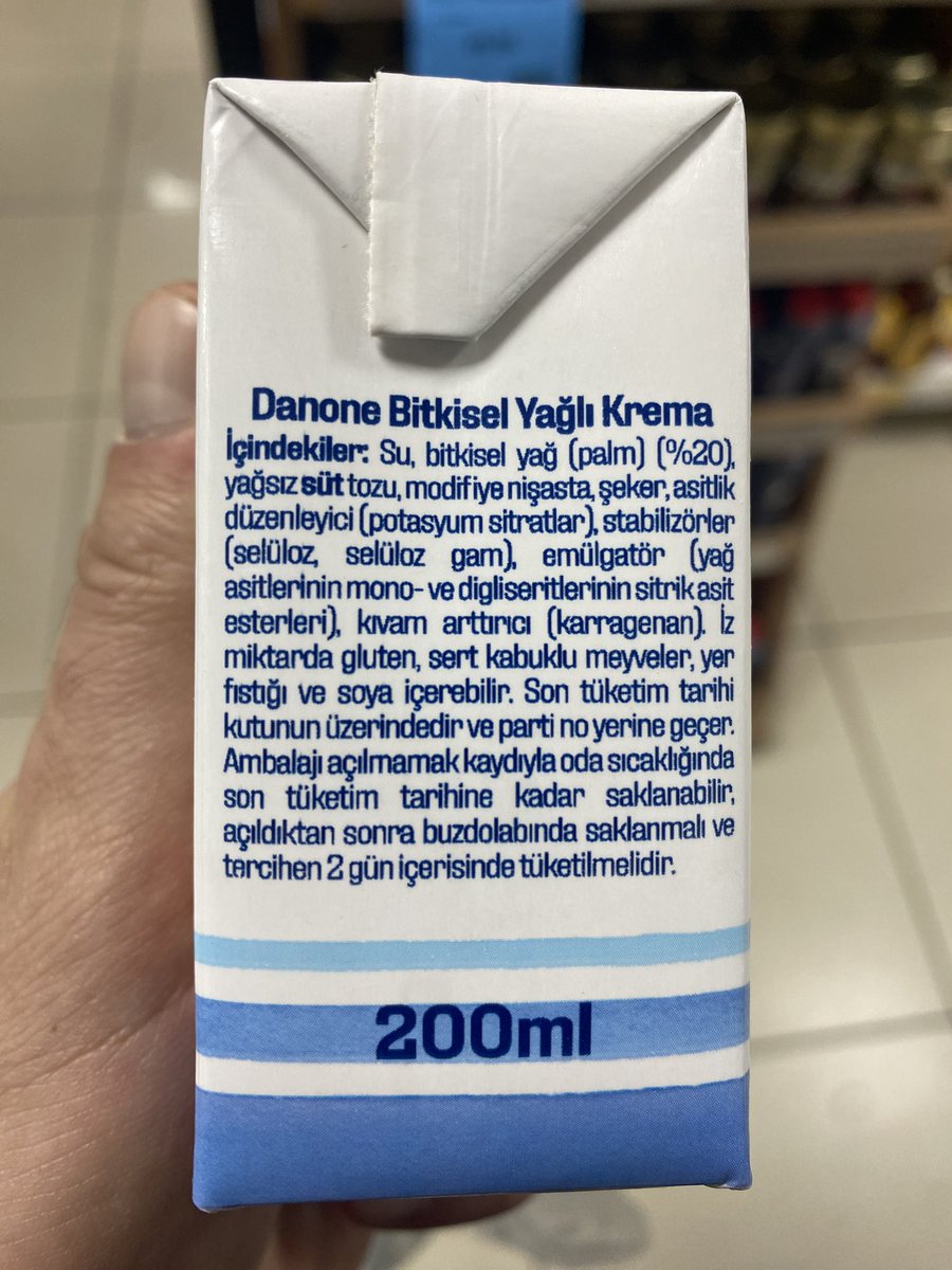 Your product is marketed as ‘plant-based cream,’ but it contains cow’s milk powder. This means the product is not entirely plant-based. Providing accurate information to consumers is important. 🌱❌ #TruthInAdvertising <a href="/Danone/">Danone</a> <a href="/DanoneCareersTR/">Danone Careers TR</a> <a href="/danonetr/">Danone Türkiye</a>
