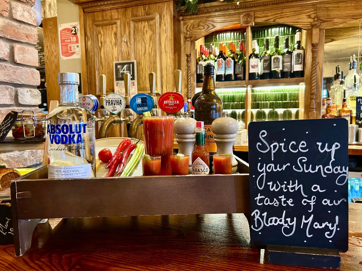 seagate_hotel's tweet image. Sundays are for roasts and Bloody Marys! 🍅🍸 Start your day with this bold drink, packed with veggie goodness—almost a salad in a glass! 😜 Join us for the perfect Sunday pick-me-up. #BloodyMarySunday #SundayFunday #WeekendRecovery @youngspubs