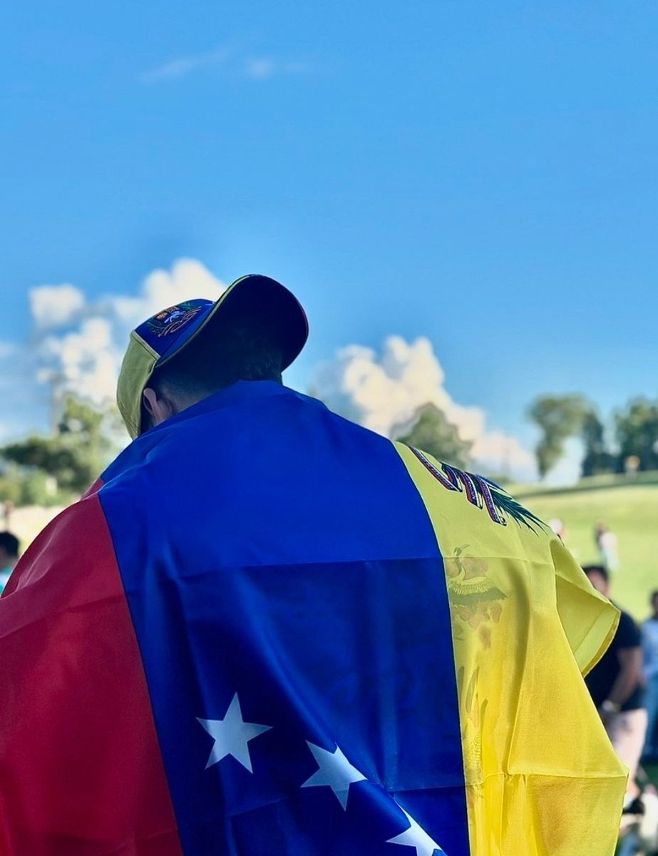 Yo les he dicho estas cosas para que en mí hallen paz. En este mundo afrontarán aflicciones, pero ¡anímense! Yo he vencido al mundo.
(Juan 16:33)