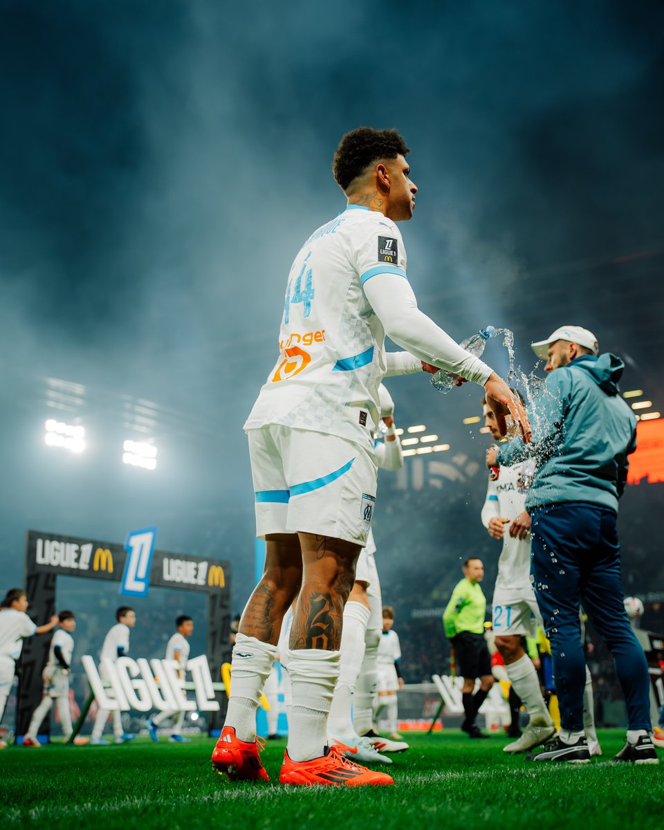 laloumance's tweet photo. THREAD : Quelques-unes de mes photos du meilleur club de France ! 📸

RT &amp; Fav Appréciés ♻️❤️ https://t.co/fRUmuPUKZn
