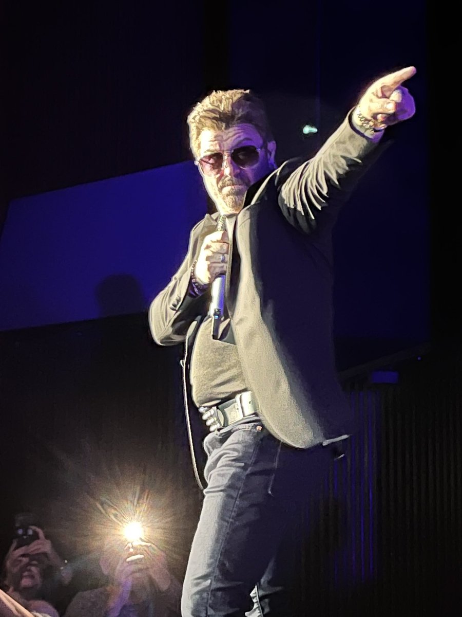 Marcel_V_'s tweet photo. Gisteravond naar het concert van Rob Lamberti, George Michael relived in het World Forum The Hague geweest. Fantastische avond en wat een stem zo goed! #roblamberti https://t.co/gyePIdKQMe