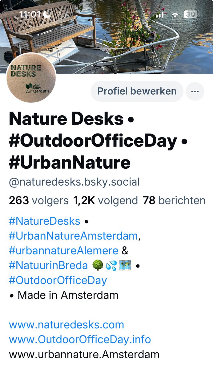 The sky is blue 
bsky.app/profile/nature…

#urbannature #outdoorofficeday #outdooroffice #naturedesks #urbannatureamsterdam