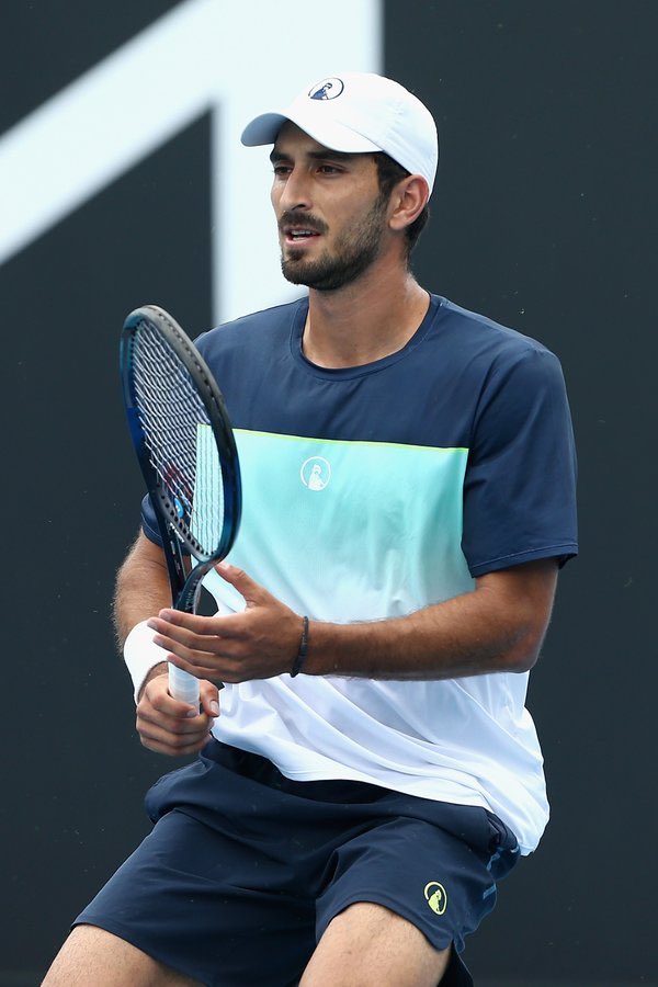RioMoussallem's tweet photo. 🇱🇧😍Hady Habib qualifies to round 2 of the #AusOpen on his debut following an exquisite win against Chinese Bu 3-0!
He becomes the first Lebanese in singles competition to win a match at a Grand Slam in the open era.
Next, world no 14 Ugo Humbert or qualifier Matteo Gigante. https://t.co/rXpghRoOpf