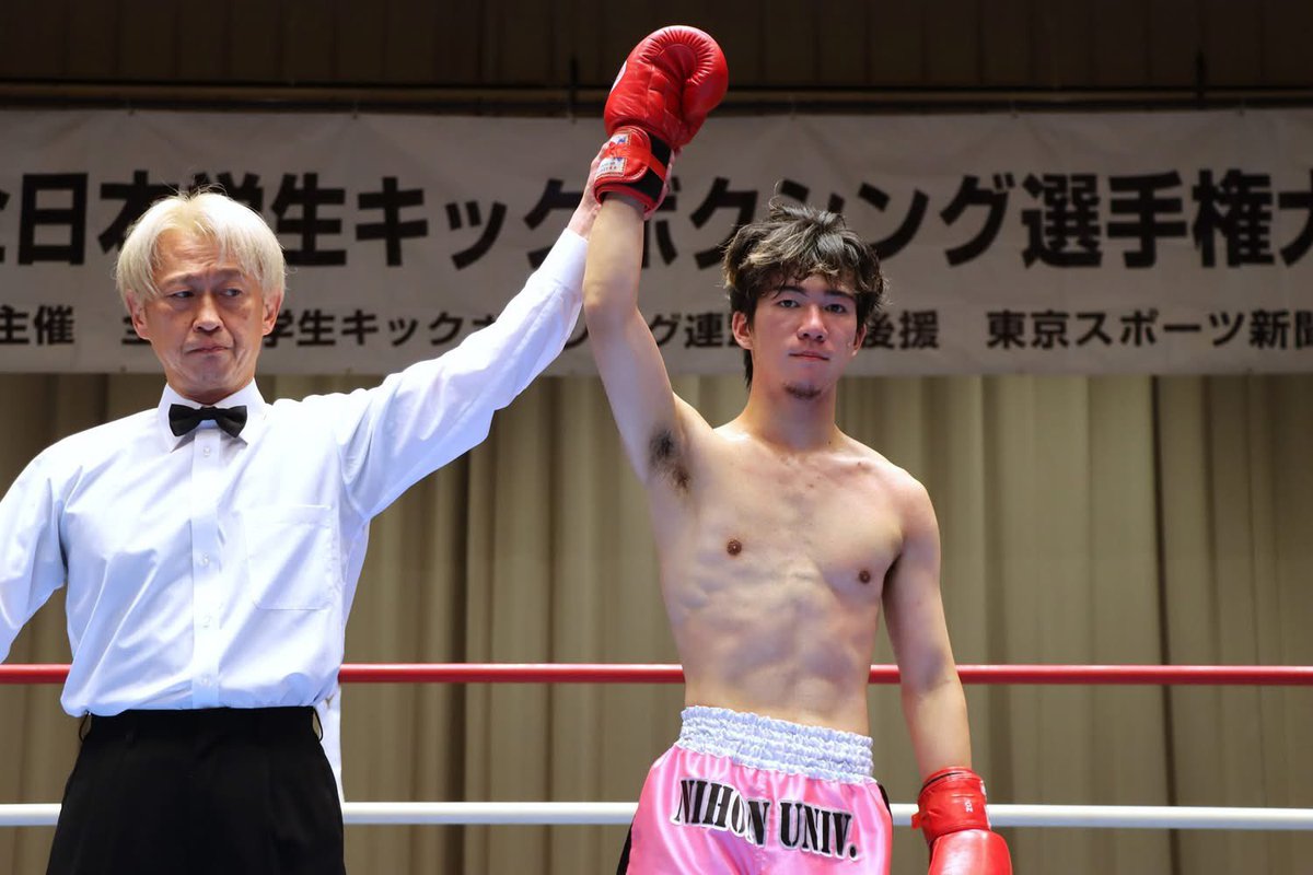 nu_kickboxing's tweet photo. 11/16に後楽園ホールにてチャンピオントーナメント決勝戦、ワンマッチが行われました。ワンマッチでは脇本真太が見事判定勝利し、鈴木舶がベストバウト賞を獲得しました！ https://t.co/zts5BkuIaz