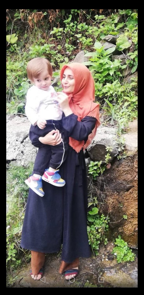 3,5 yaşındaki doğuştan %90 engelli
Muaz Safa'nın annesi,kimya öğretmeni
Mervane Albayrak dün 
Edirne’de tutuklandı..
..
Muaz Sefa’nın tedavileri var ve 
Daha önemlisi annesine ihtiyacı var.
..