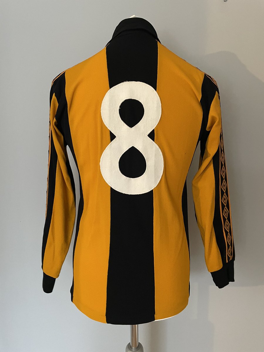 1977-79 Cambridge United match worn home shirt by Umbro as worn by club legend, Steve Spriggs.
 
#cambridgeunited #cufc #camutd #matchworn #footballshirt #70s