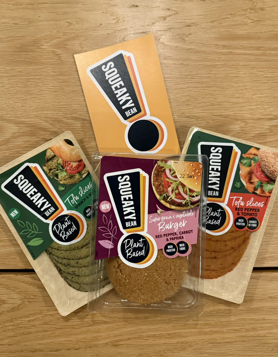 All_Things_New_'s tweet photo. [Gifted] New Year, New @squeakybeanveg! 👀 Tasty new ready-to-eat Spinach &amp; Basil and Red Pepper &amp; Tomato tofu slices are out now at Sainsbury’s 🍃🍅 The delish new Super Grain &amp; Vegetable Burgers are at Waitrose 🍔 Get shopping! 🛒 #squeakybean #tofu #burger #vegan #gifted #ad https://t.co/4FtkQ1zdfC