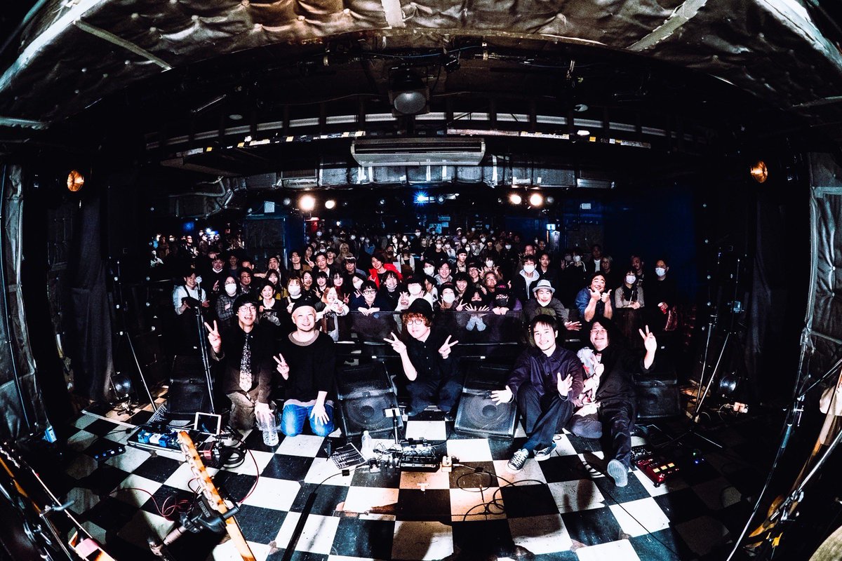 y_and_flamings's tweet photo. ＿＿＿＿＿＿＿＿＿＿＿

       ˗ˏˋ ʟɪᴠᴇ ᴘʜᴏᴛᴏ ˎˊ˗
＿＿＿＿＿＿＿＿＿＿＿

2025.01.11

𝙂𝙇𝙄𝘿𝙀𝙍 𝙏𝙊𝙐𝙍 𝙁𝙄𝙉𝘼𝙇 𝙊𝙉𝙀𝙈𝘼𝙉

@新宿LOFT

photo by @hiro_57p https://t.co/Juwr0VoCe8